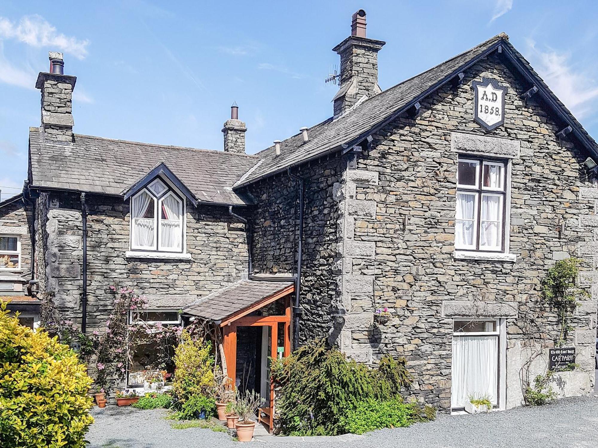 The Old Court House Villa Bowness-on-Windermere Exteriör bild